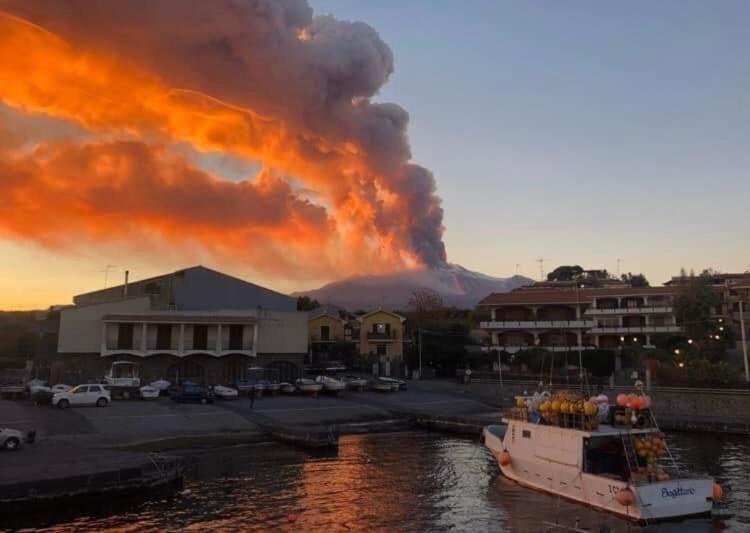 Le 2 Volte Casa Vacanza Acireale Buitenkant foto
